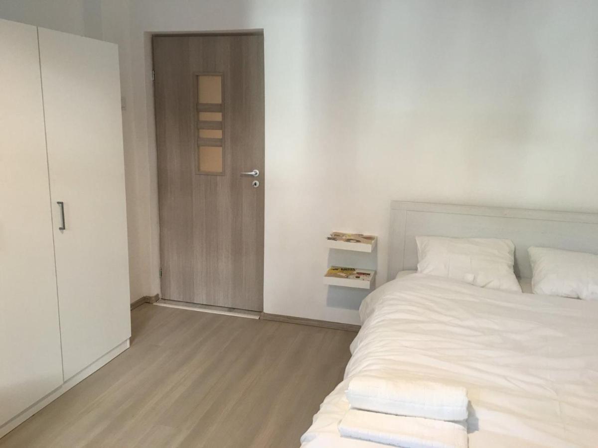 Relaxing Apartment And Great Location Бухарест Экстерьер фото